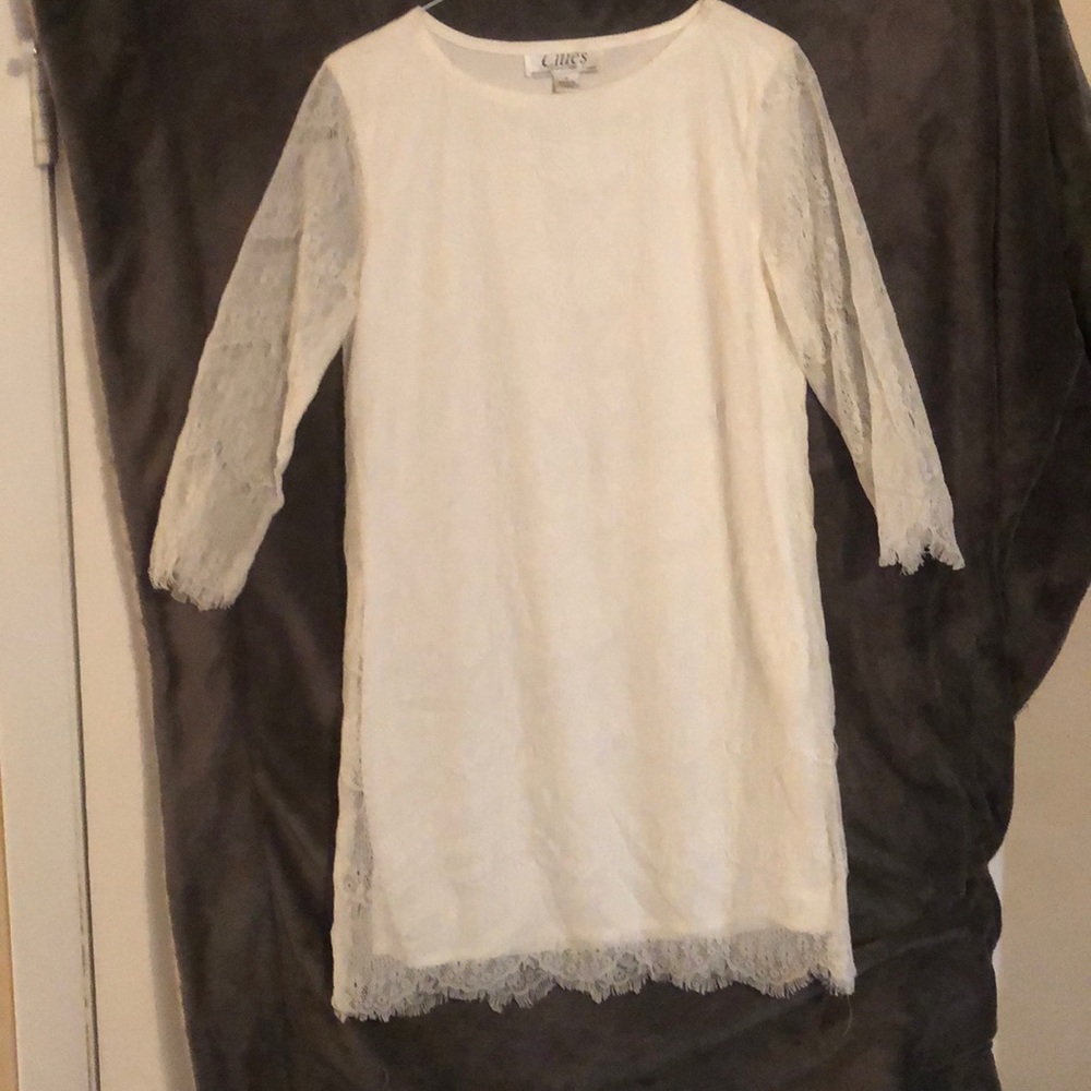 White lace dress